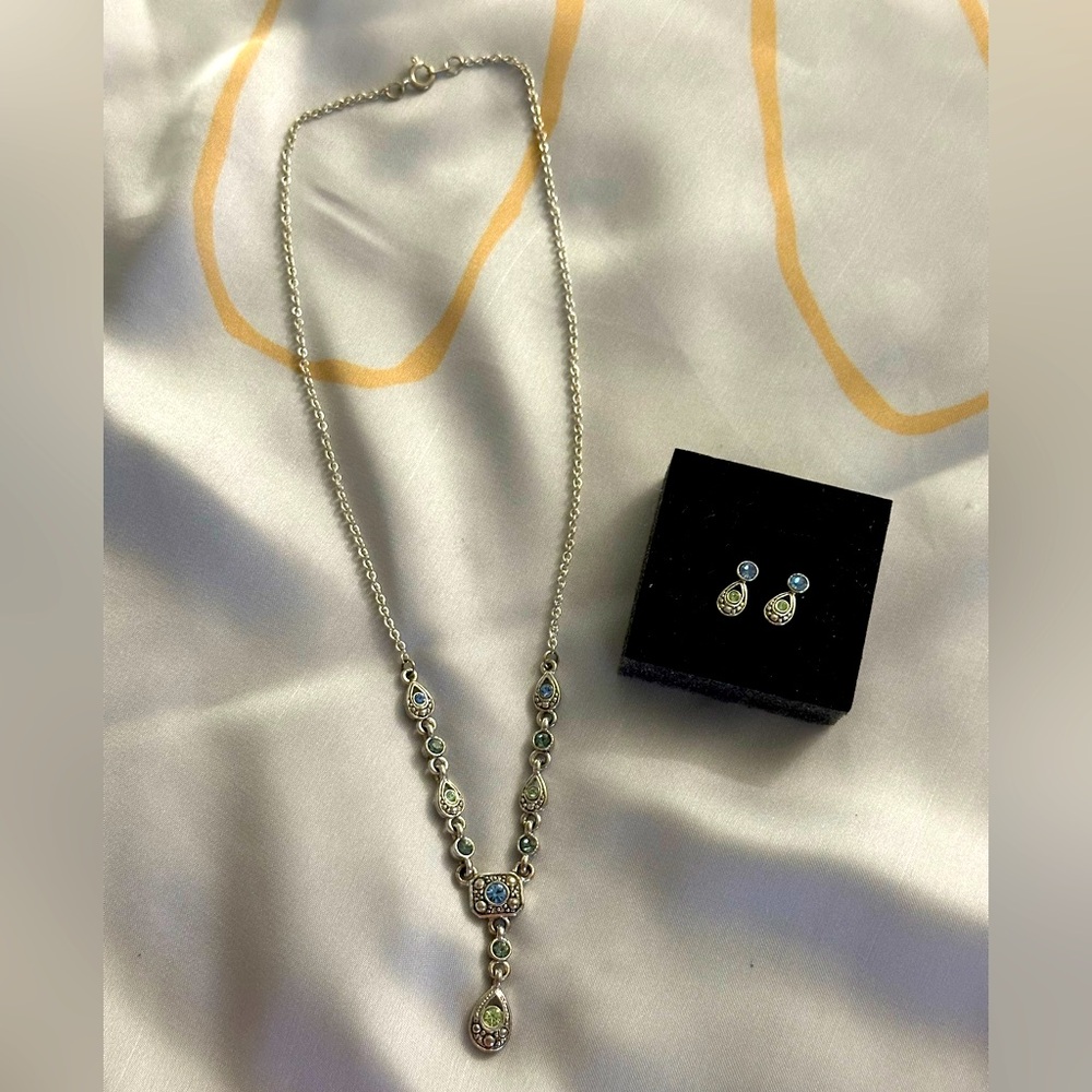 Elegant Silver Necklace and Earring Set